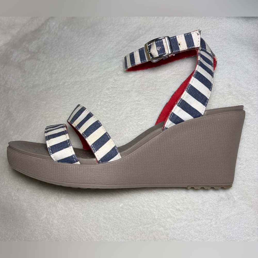 CROCS Navy and White Striped Wedges Shoes Women’s Sz 9‎